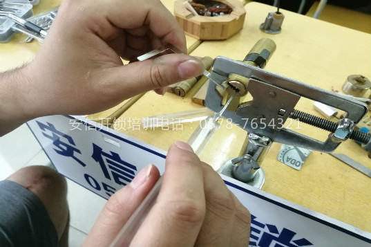 孟县学开锁修锁技术有市场吗
